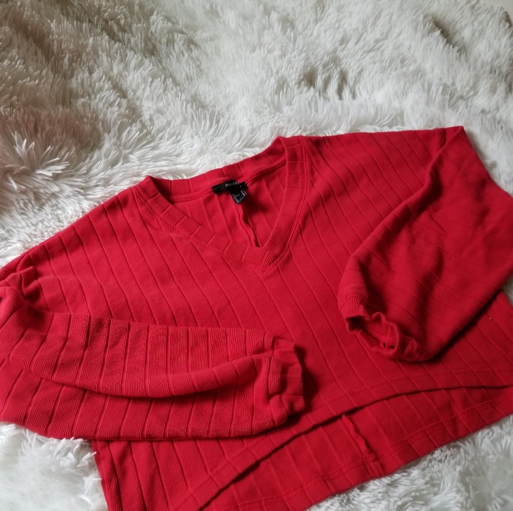 High-low cropped sweater